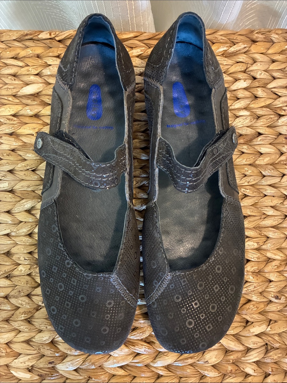 Wolky “Passion”  Women's Suede Mary Jane Flats in Dark Gray Sz 42/11